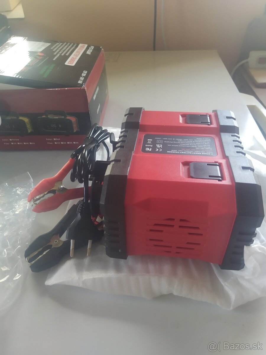 Nabijacka baterii autobaterii