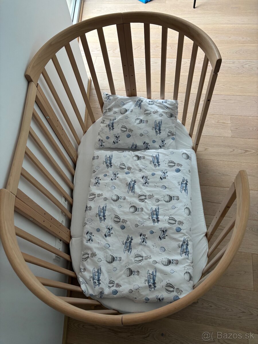 Rastúca detská postielka 4v1