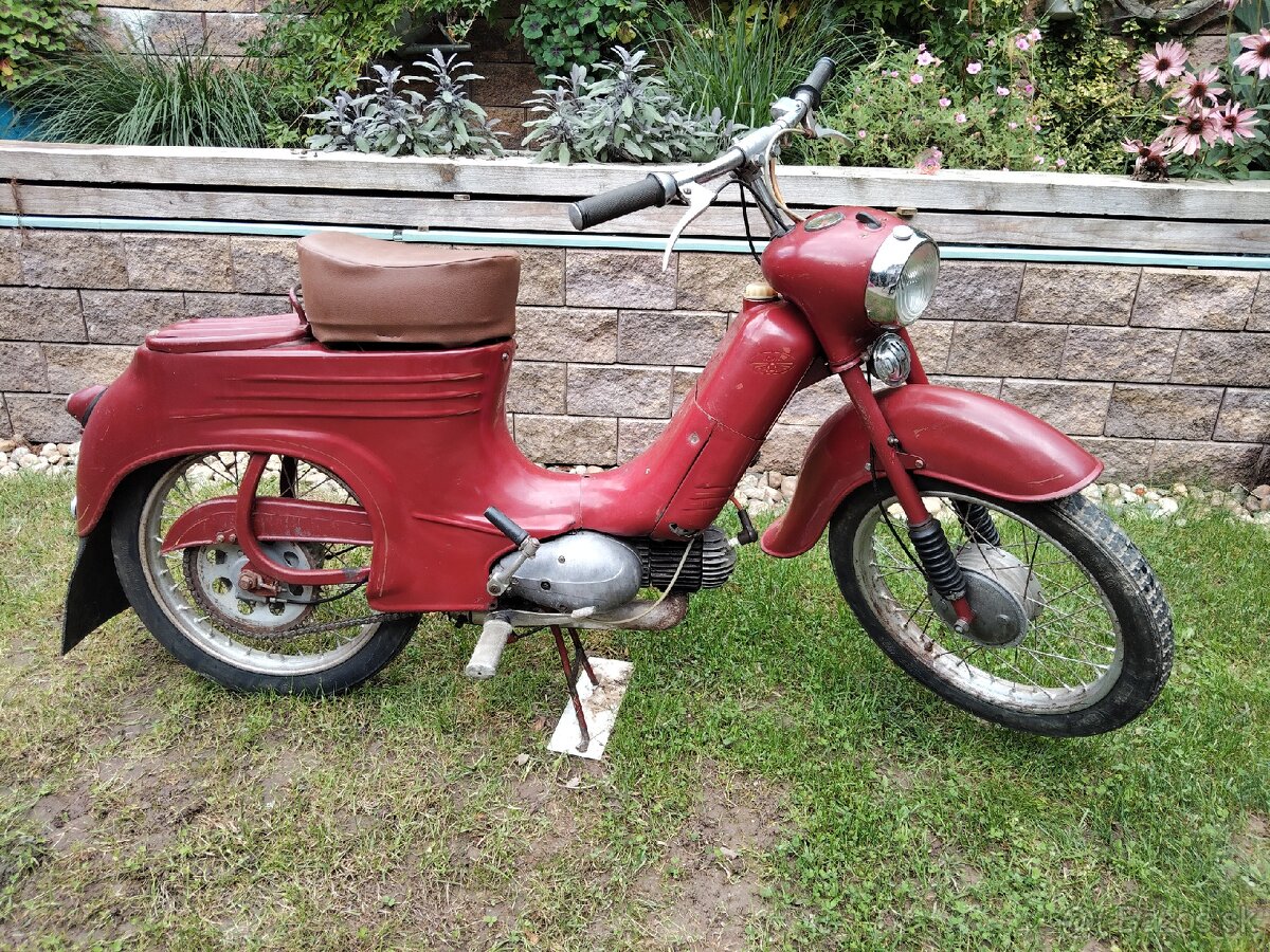 Jawa 50 typ 555 s TP a EČ kat. L1E