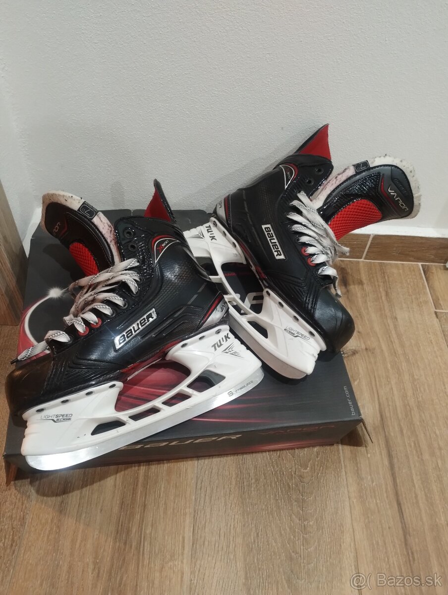 Bauer Vapor X600