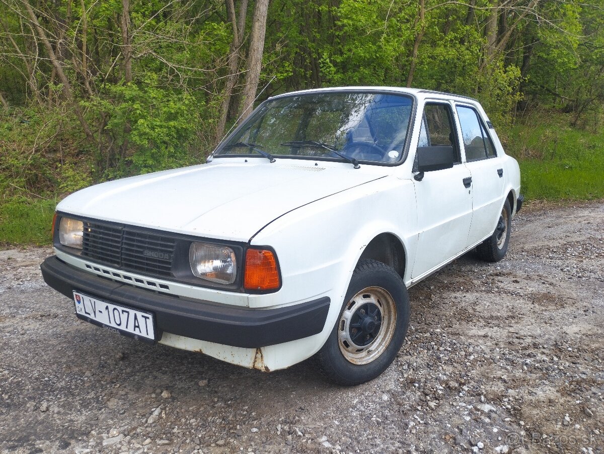 Škoda 120L