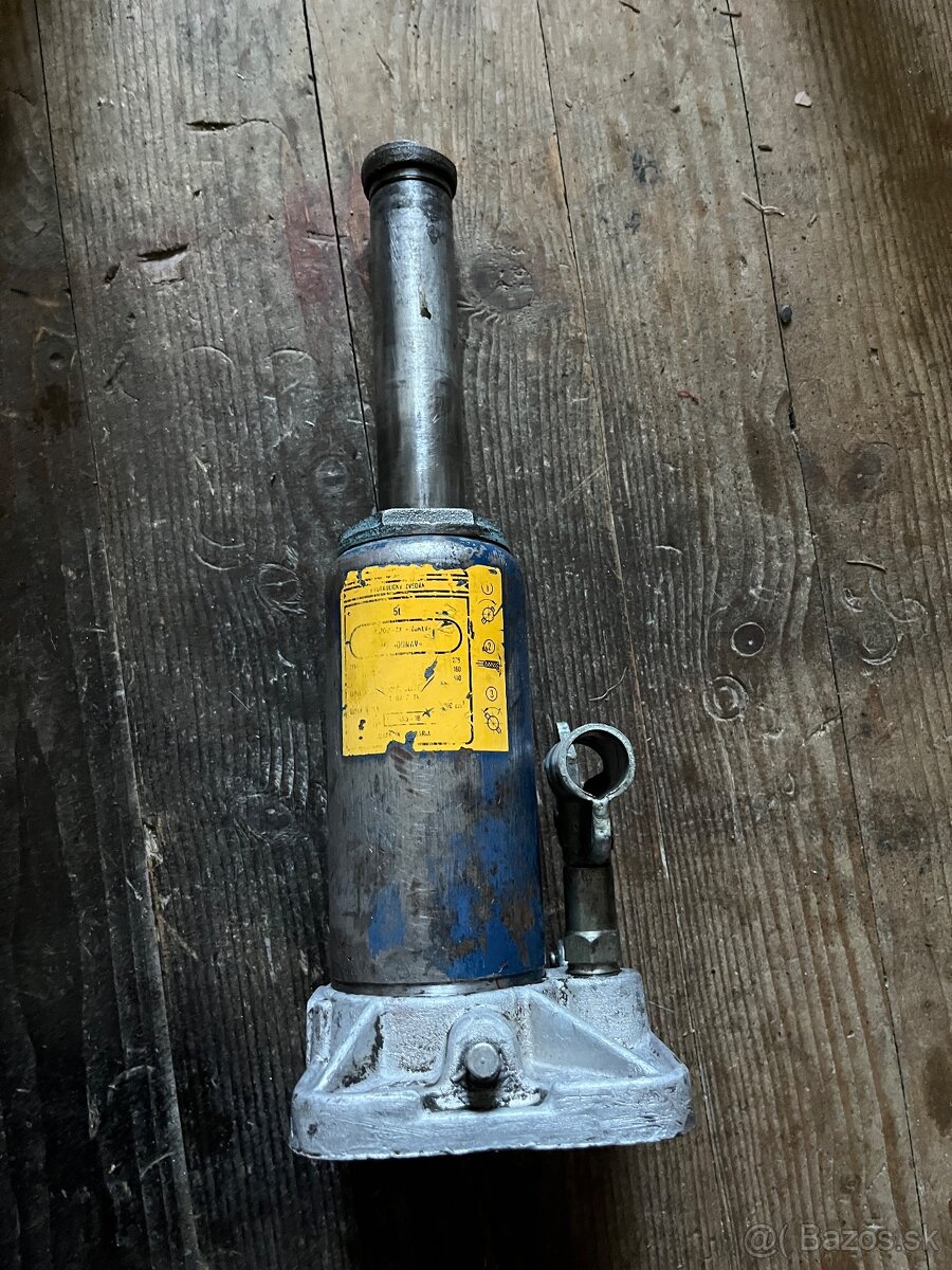 Hydraulický zdvihák