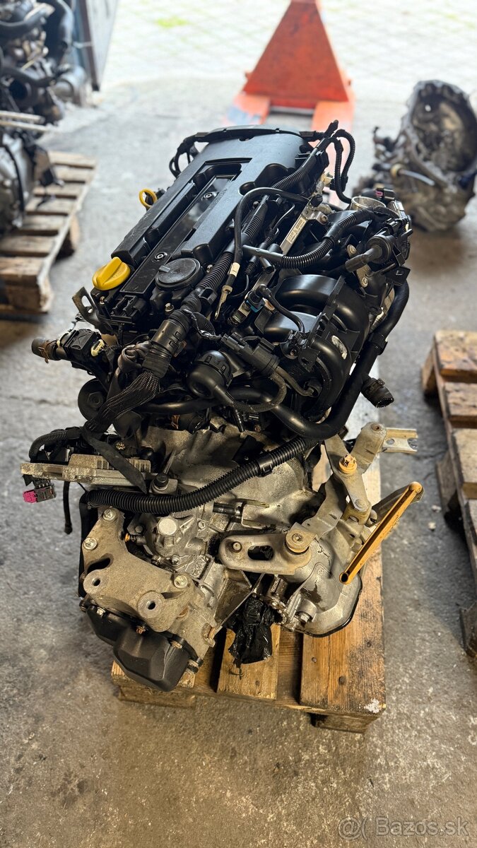 Motor Opel Corsa 63kw A12XER