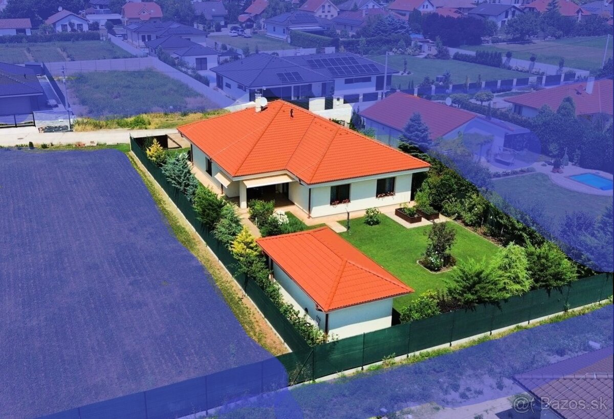 Nadčasový 4-izbovy RD – bungalov len 15 min od BA