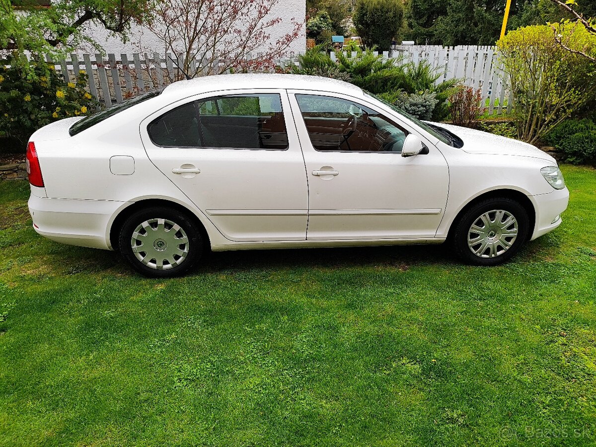 PREDÁM ŠKODA OCTAVIA II, FACELIFT, r.v 2012