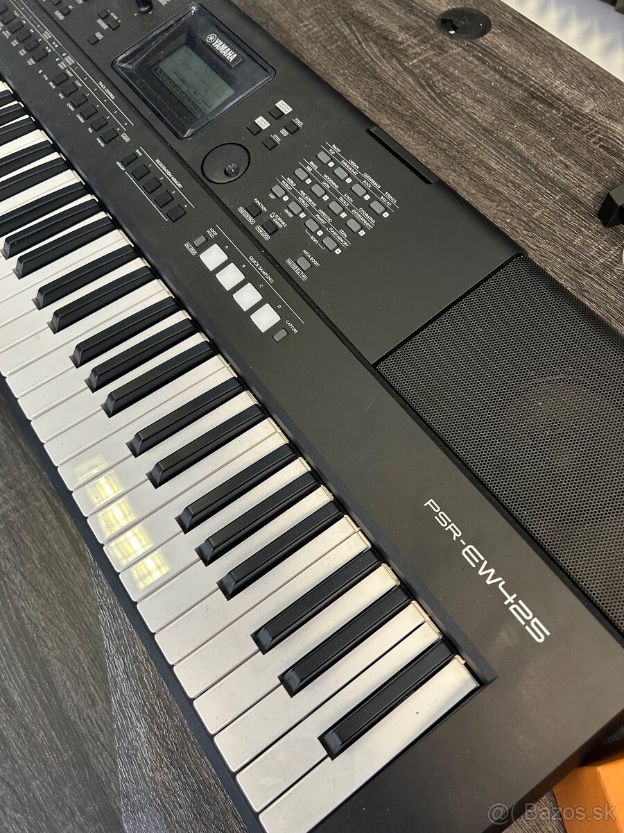 Yamaha klávesy PSR-EW425