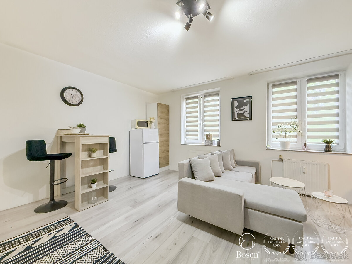 Bosen | Zrekonštruovaný 1 izbový byt v centre mesta, 36m2, L