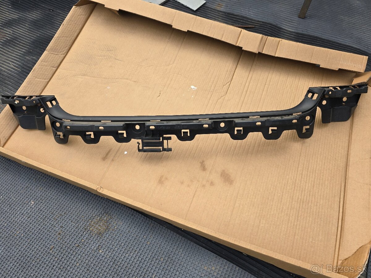 Konzola nárazníka bmw e92, e93