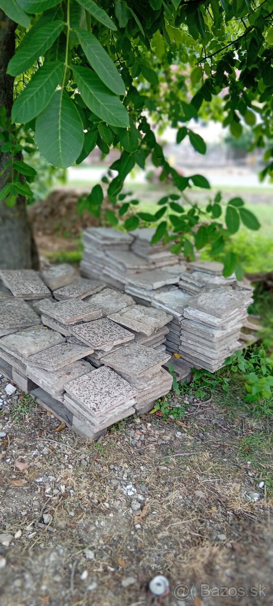 Darujem terasovu dlažbu