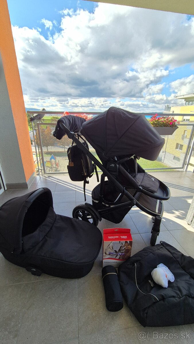 Kočík Britax Romer Smile III dvojkombinácia s doplnkami