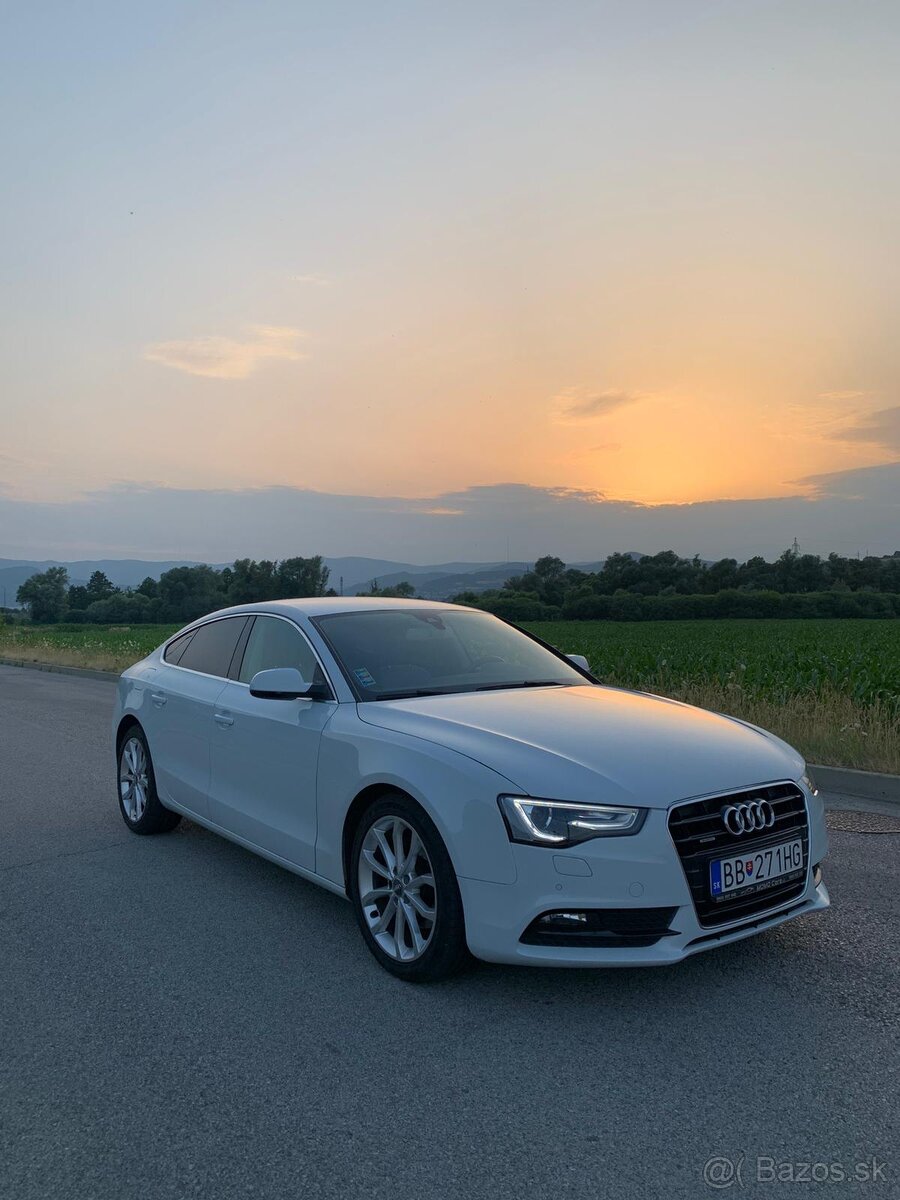 AUDI A5 B8