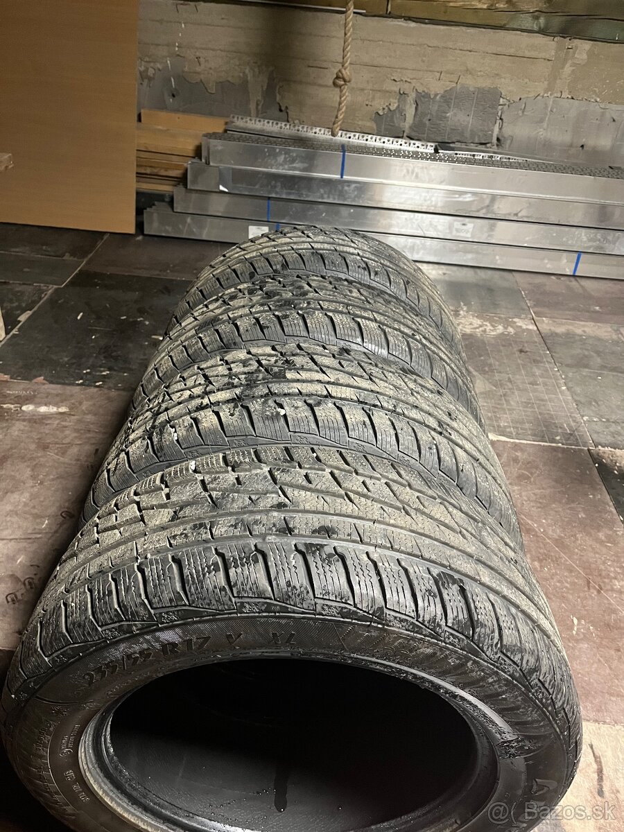 Použité zimné pneumatiky Matador 235/55 R17