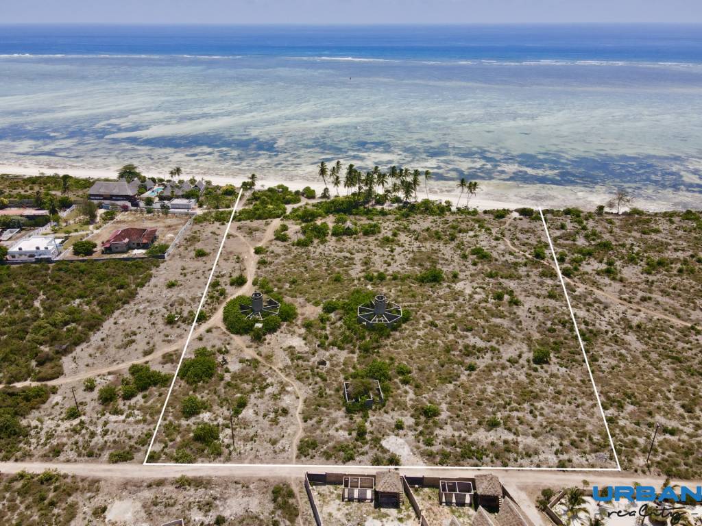 MAKUNDUCHI - INVESTIČNÝ POZEMOK PRI PLÁŽI