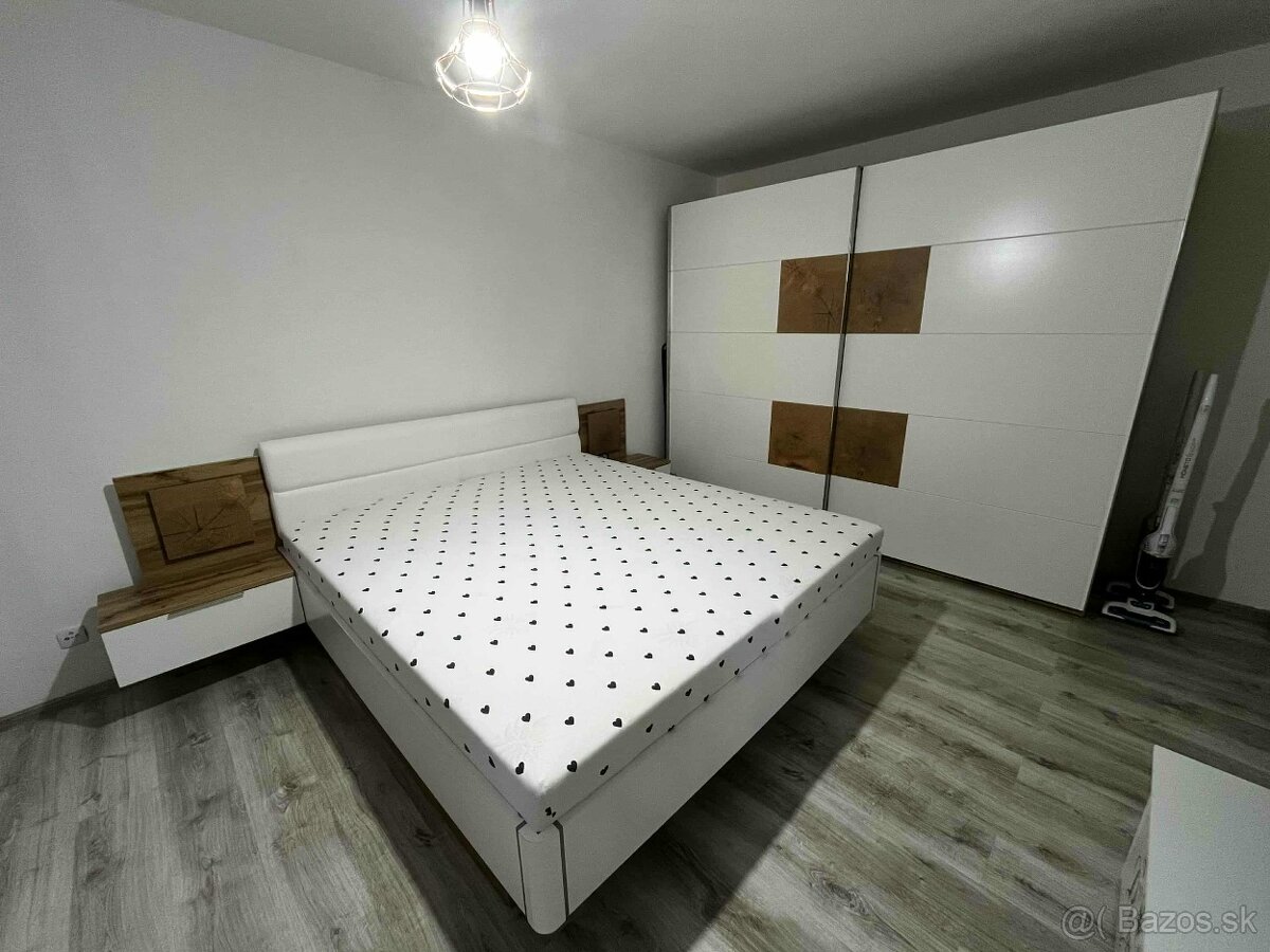 Šatnikova skrina do spalne