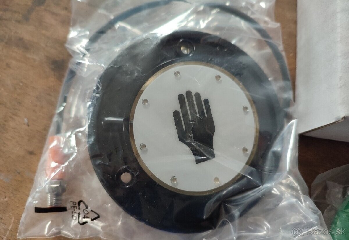 kapacitný senzor (dotykový senzor) IP67 NEPOUŽITÝ