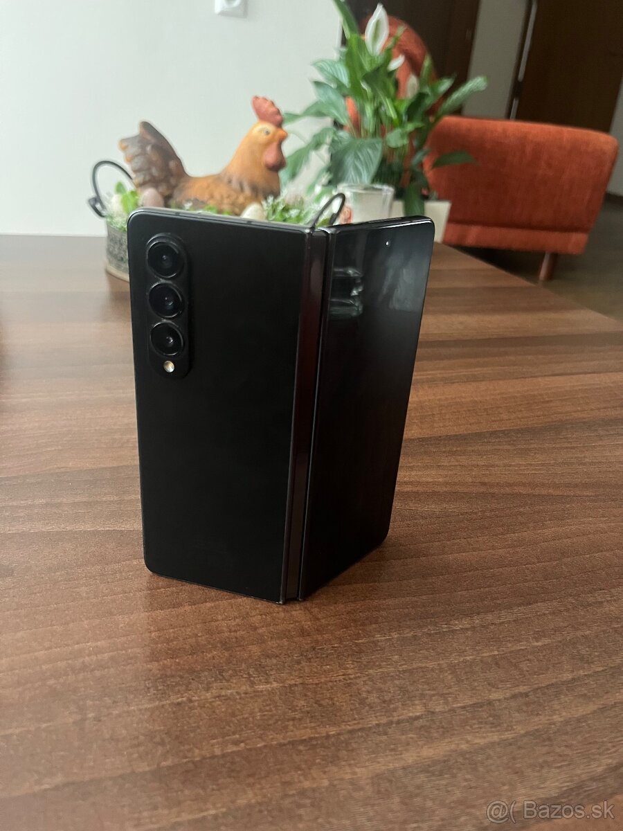SAMSUNG Galaxy Z Fold 4
