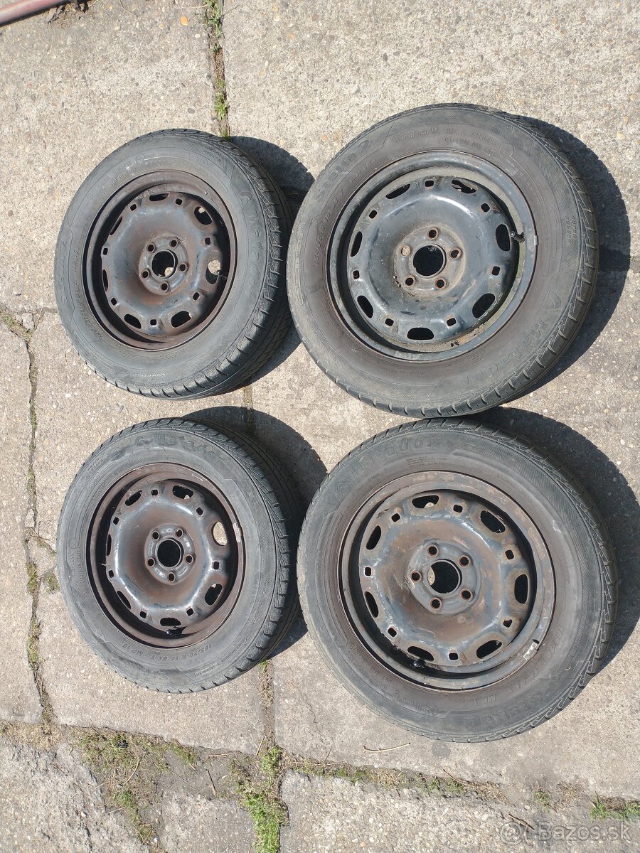Predam 4ks letne skoda fabia vw polo seat ibiza