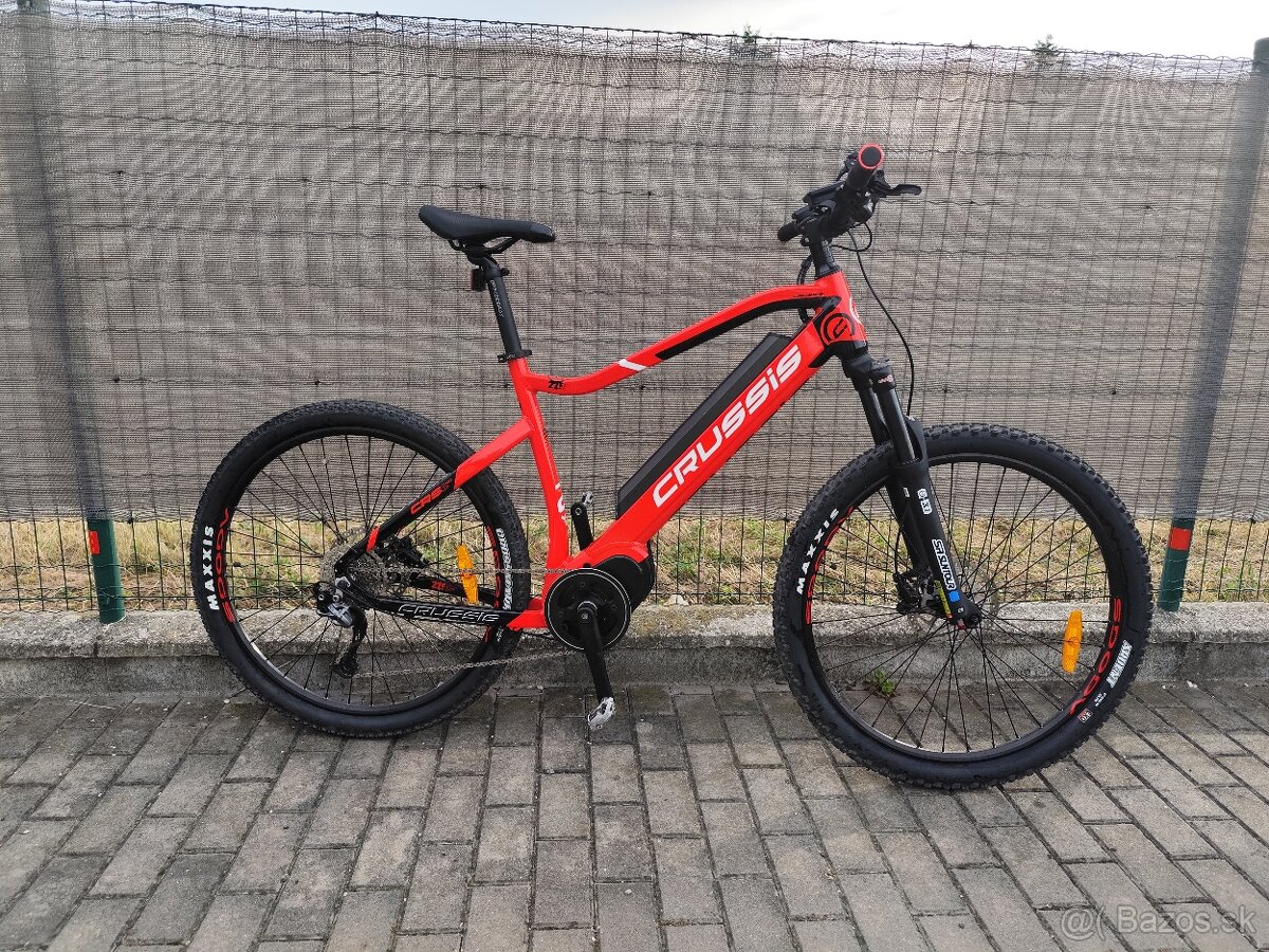 Crussis elektrobicykel
