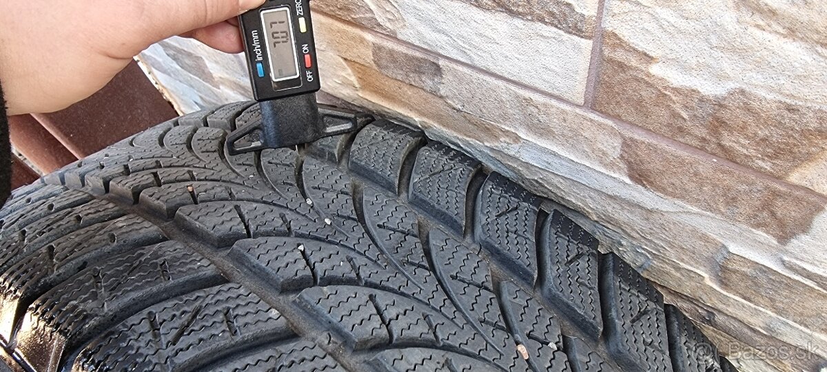 Predám 4xzimné pneumatiky Triangle Winter X 205/55r16