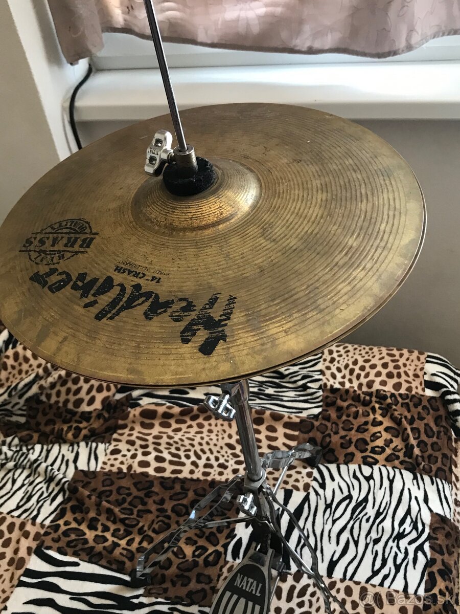 Hi hat