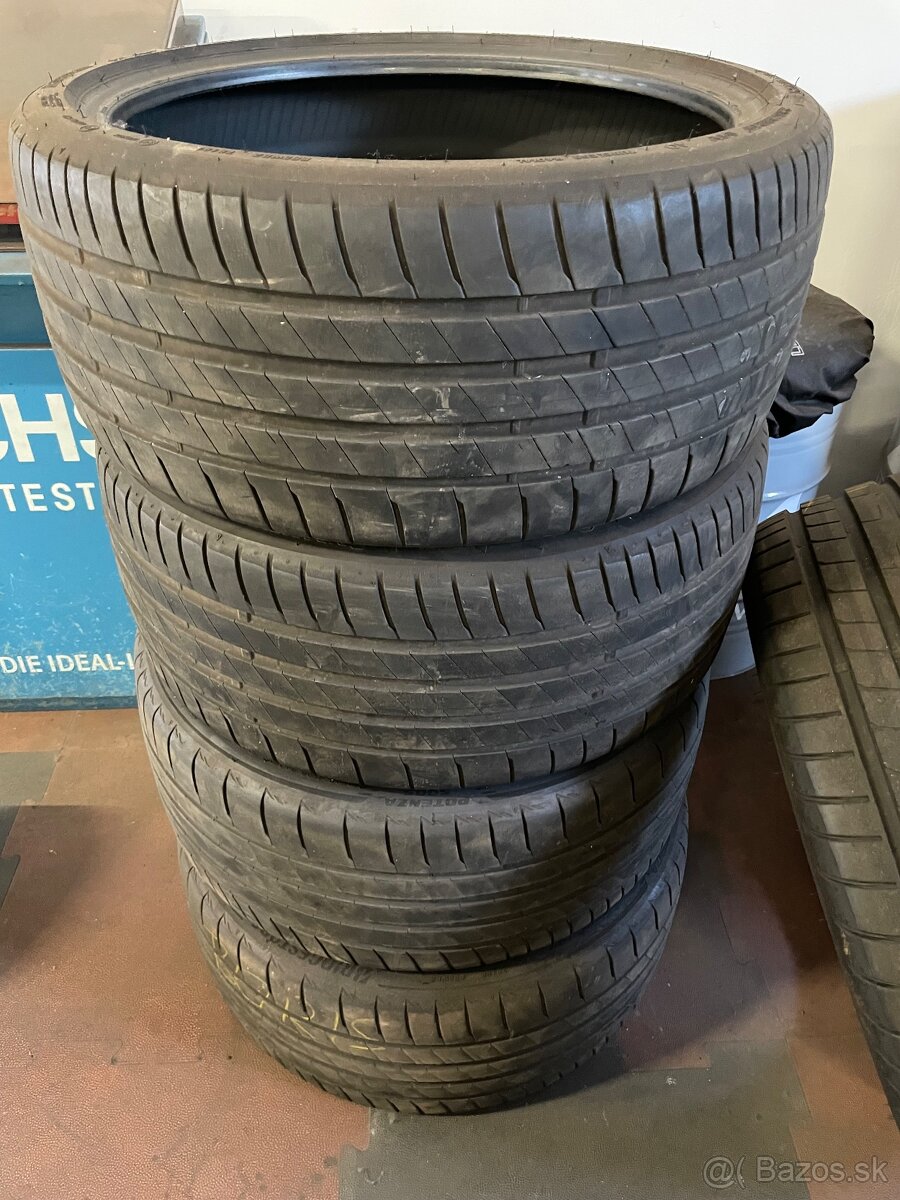 Predám Bridgestone potenza S005 235/35 R19 91Y