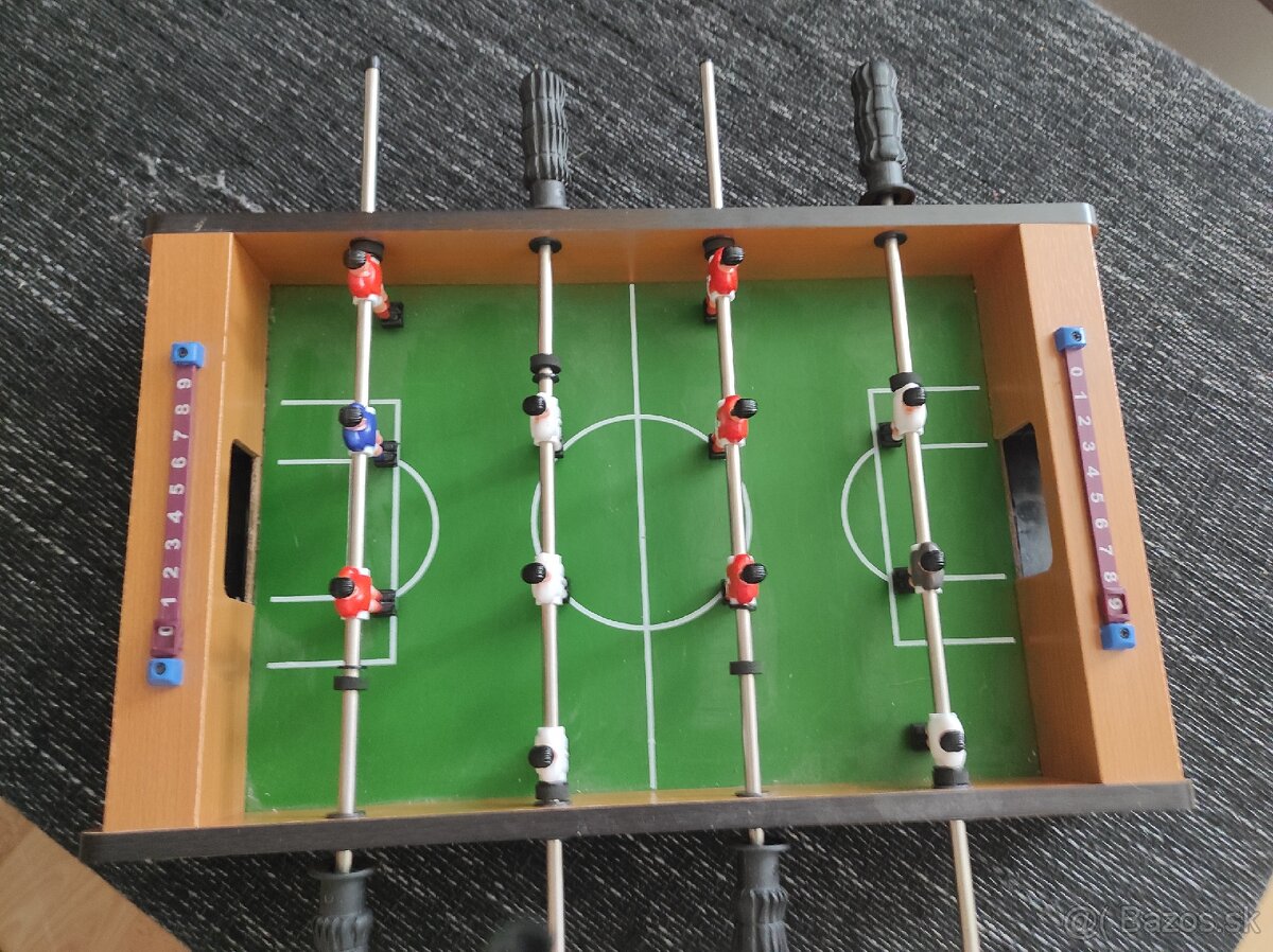 Predám kvalitnú hru - stolný futbal a hru tučniaky