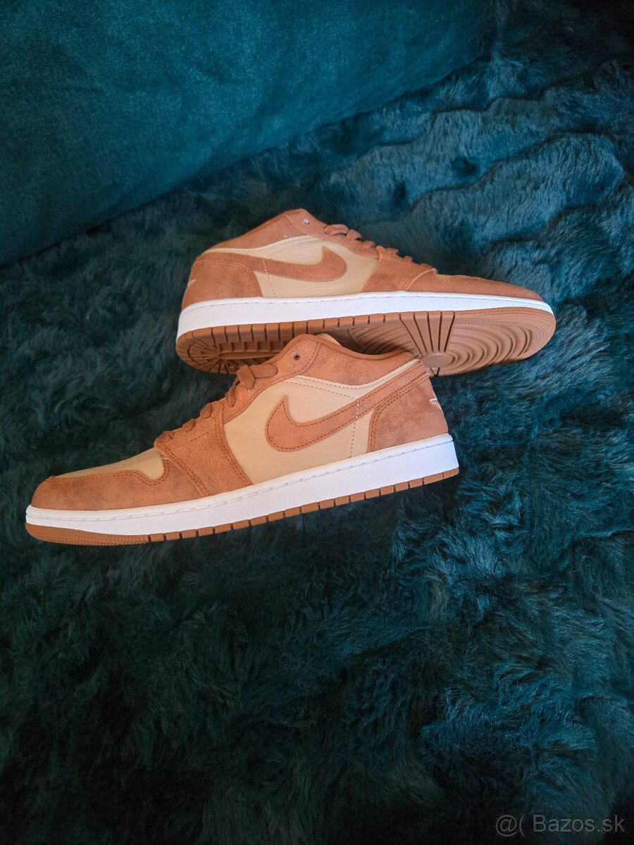 Nike Air Jordan 1 Low SE tenisky