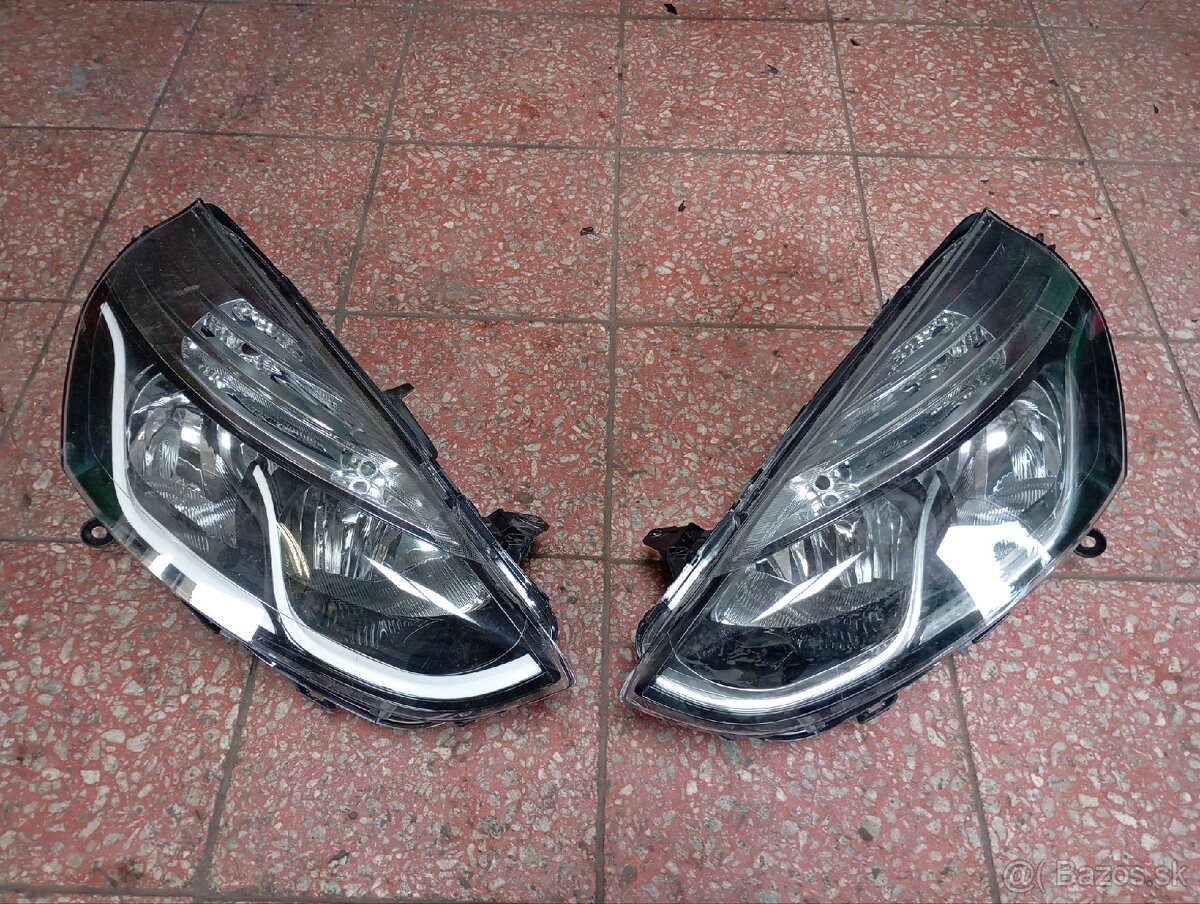 Renault Clio IV predné svetlo, svetlomet