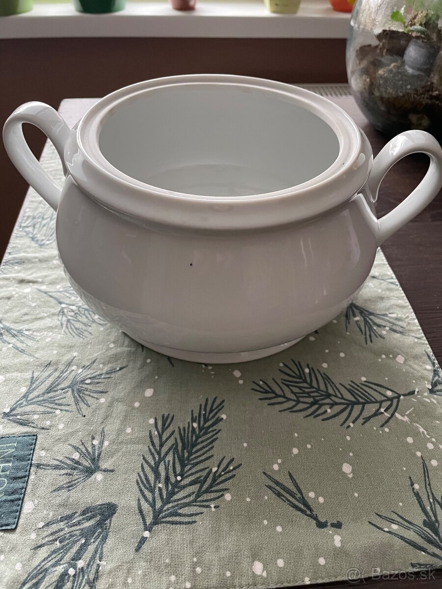 Stará polievková misa