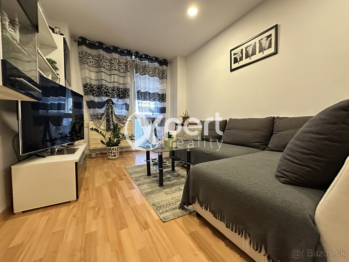 ZÍŽENÁ CENA. Na predaj  3-izbový byt s loggiou