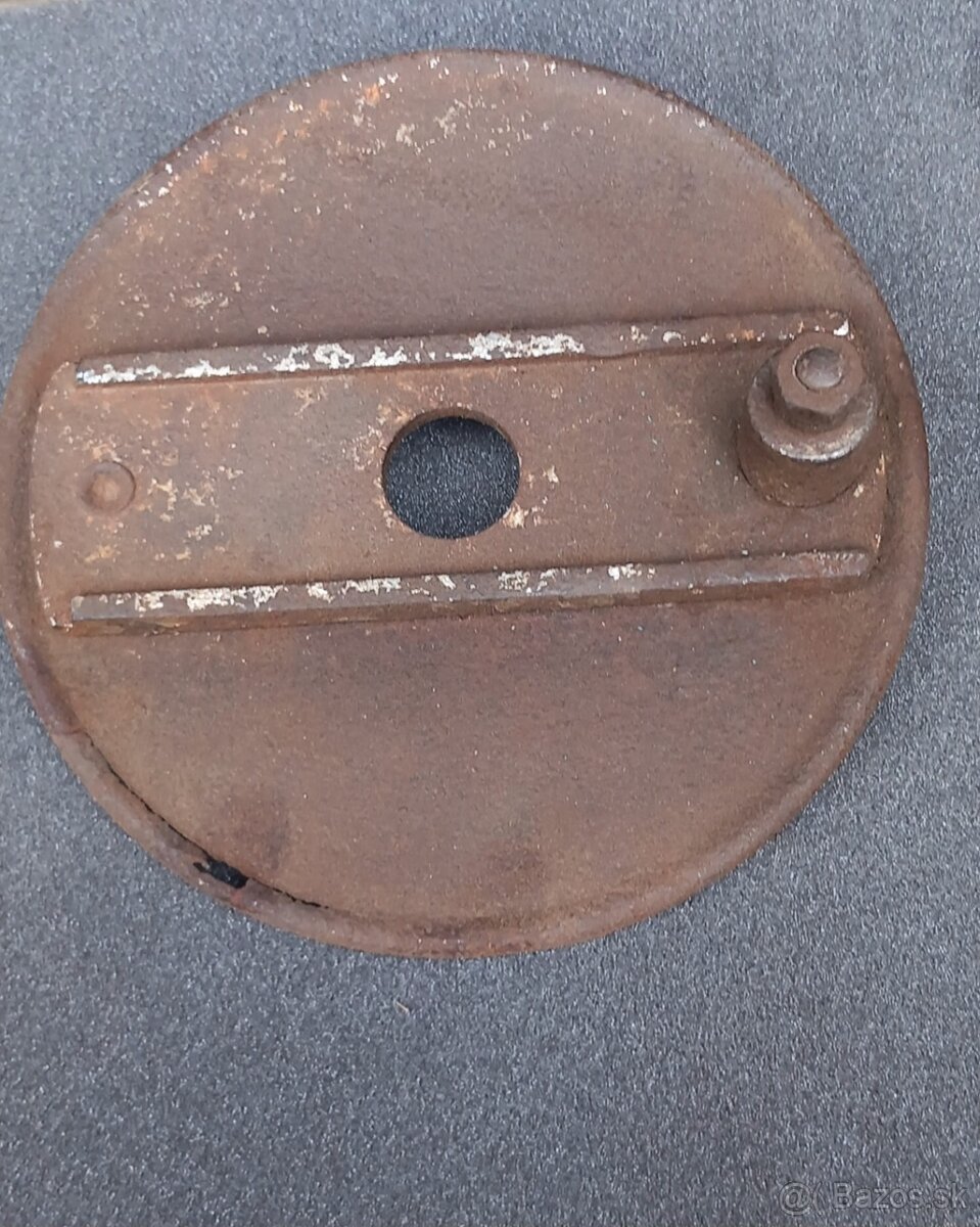 Zadný štít rozety Jawa 250 Pérak