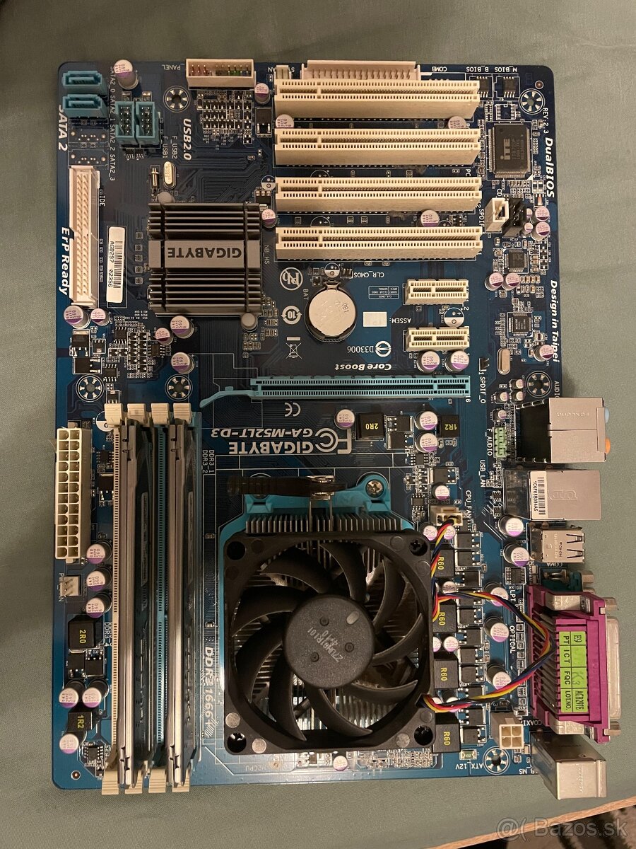 Gigabyte GA-M52L-D3