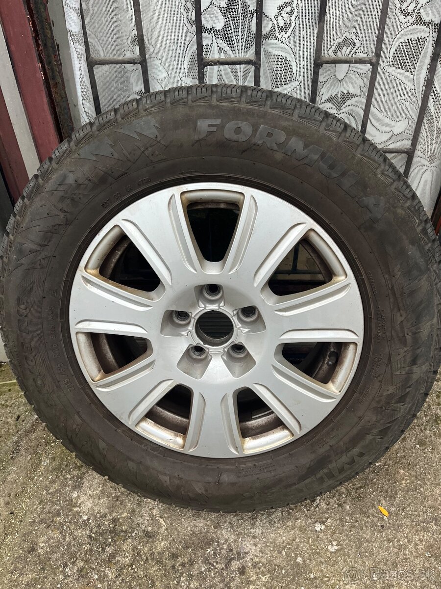 audi q3 r16 zimne pneu