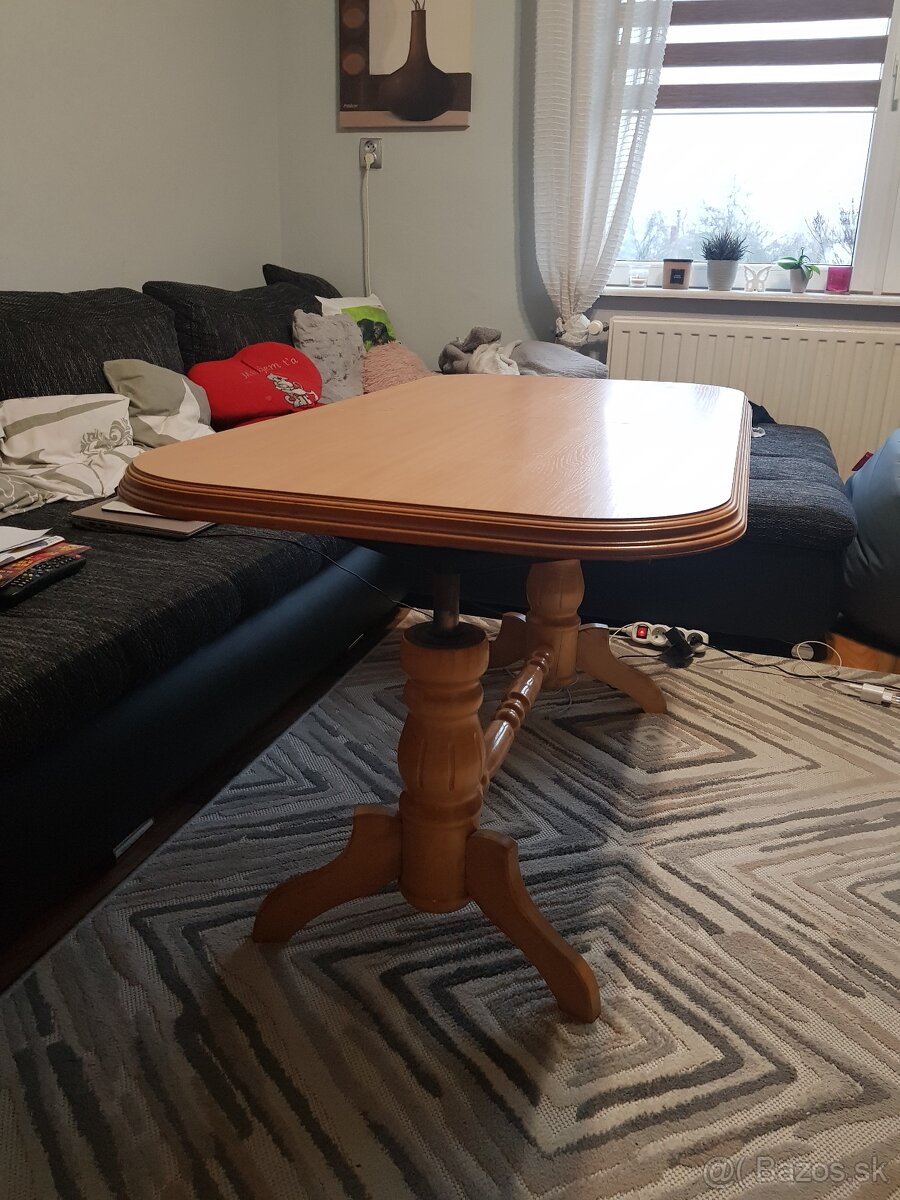 Konferenčný stolík