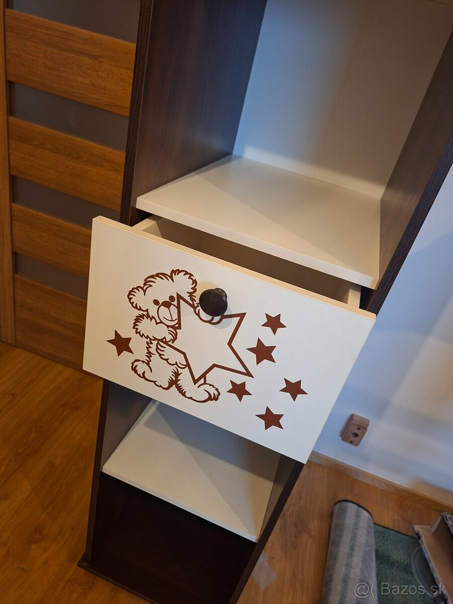 Detská otvorená policová skriňa