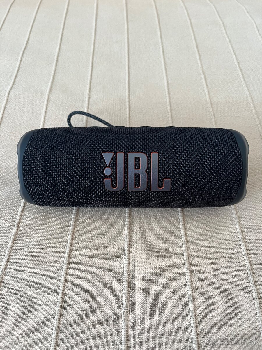 JBL FLIP 6 (VÝBORNÝ STAV, EŠTE V ZÁRUKE)