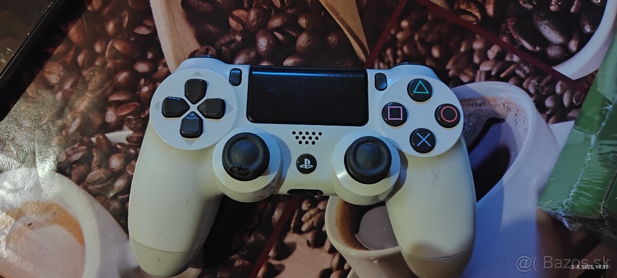 Ps4 ovládač