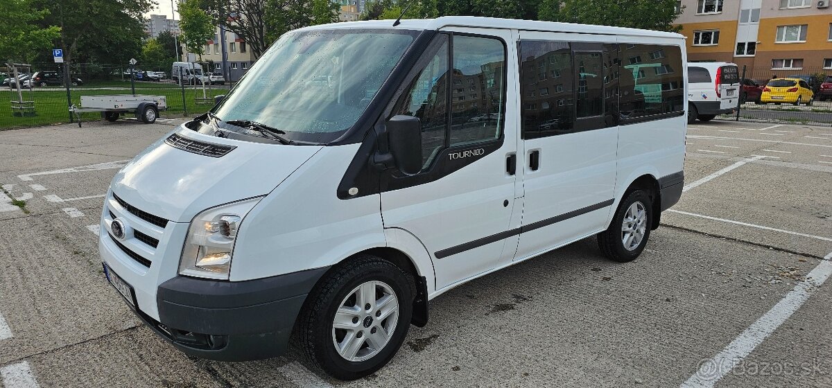 FORD Transit Tourneo 8-miestne