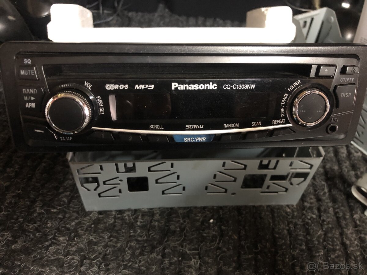 Predám autorádio s CD prehrávačom Panasonic CQ-C1303NW
