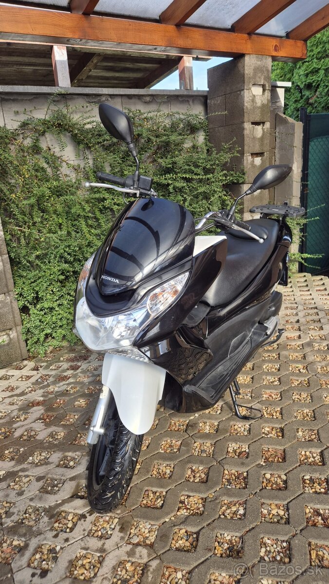 Skúter Honda PCX 125