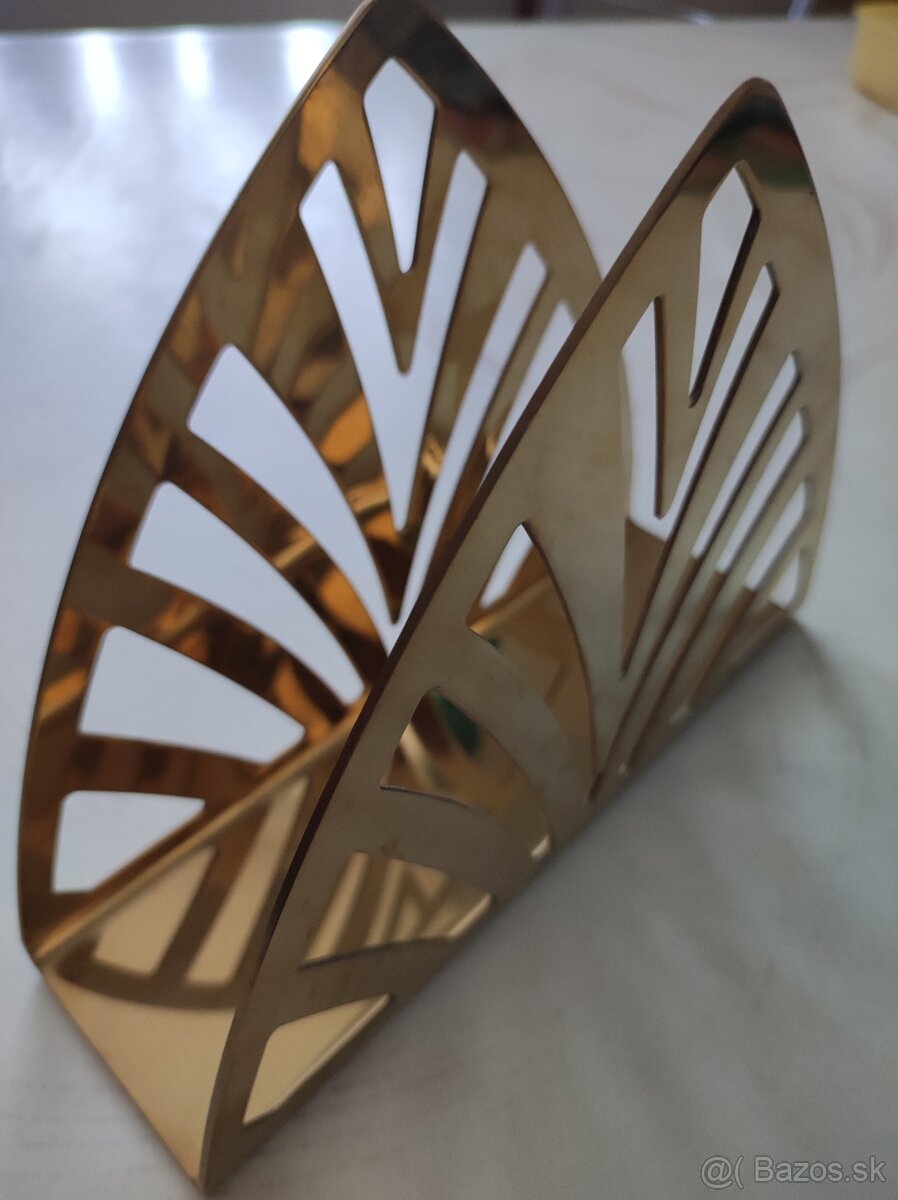 T.ILLSTÄLLNING Stojan na servítky, mosadzný i.kea4