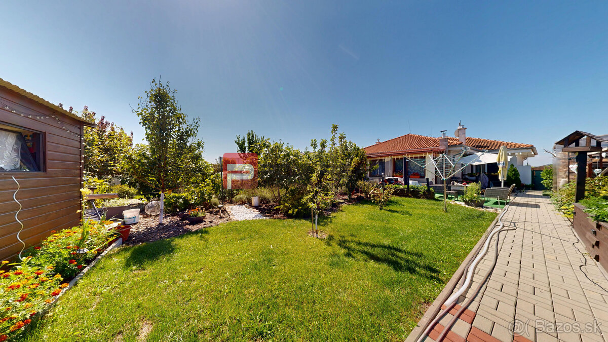 PREDAJ 4 izbový bungalov Slovenský grob - Malý raj