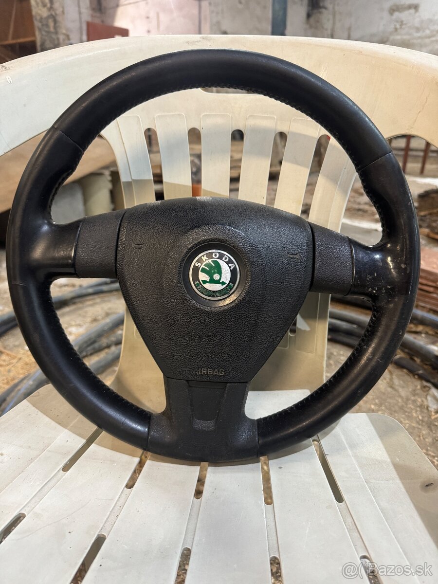 Skoda 3 ramenny volant