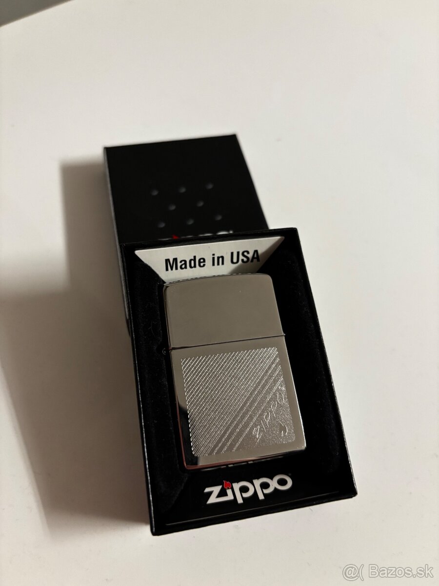 Predam zapalovac Zippo