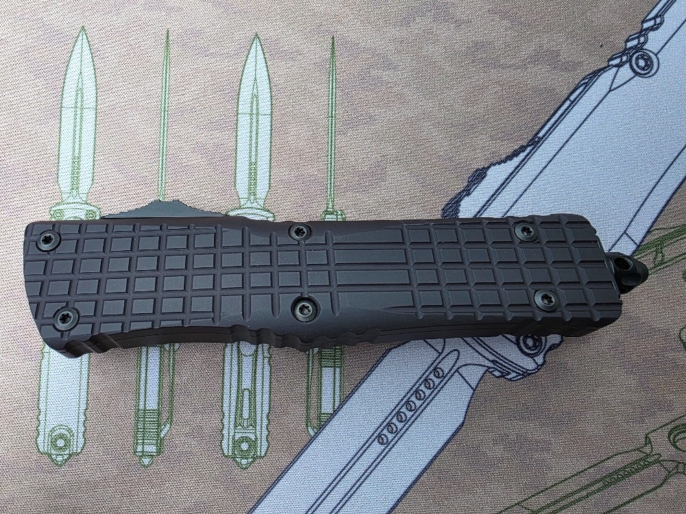 Microtech Combat Troodon Delta Frag Shadow Tanto