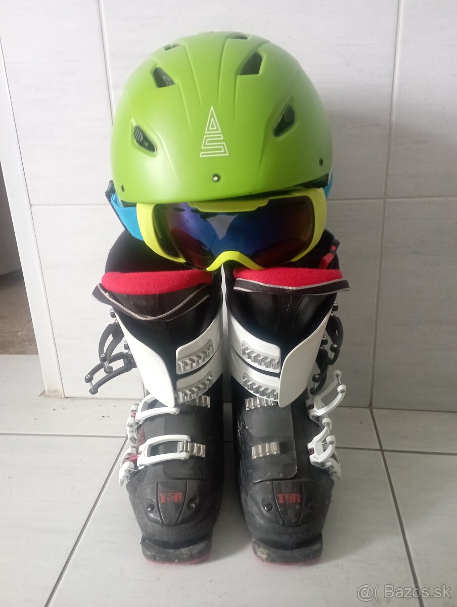 Lyžiarky, helma okuliare