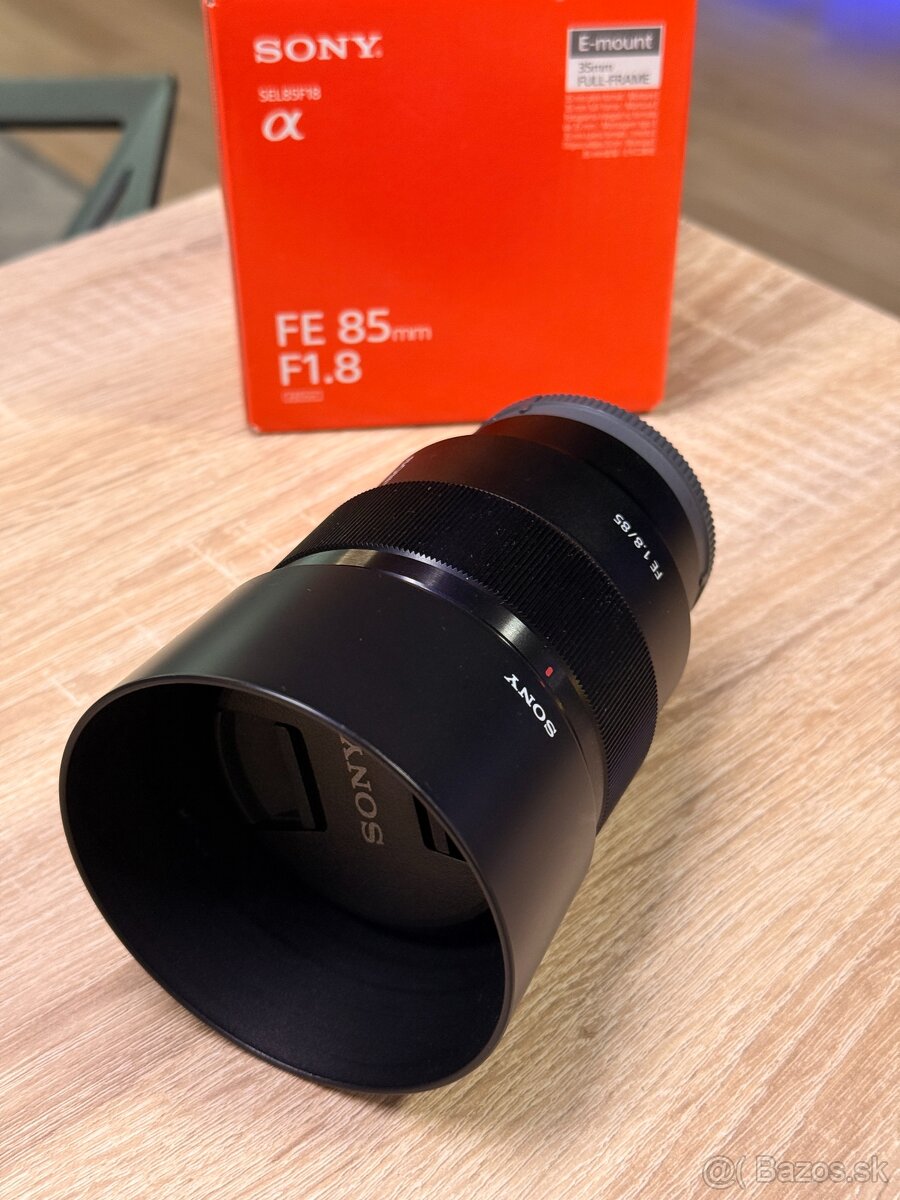 Sony 85mm f/1.8