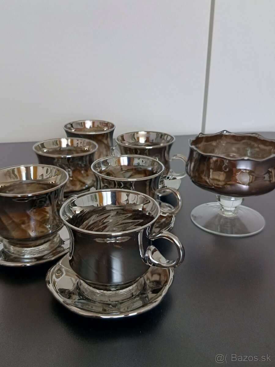 Cajovy servis, dymove sklo