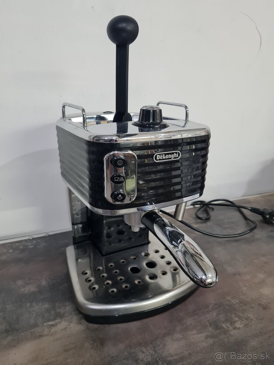 Pakovy kávovar Delonghi