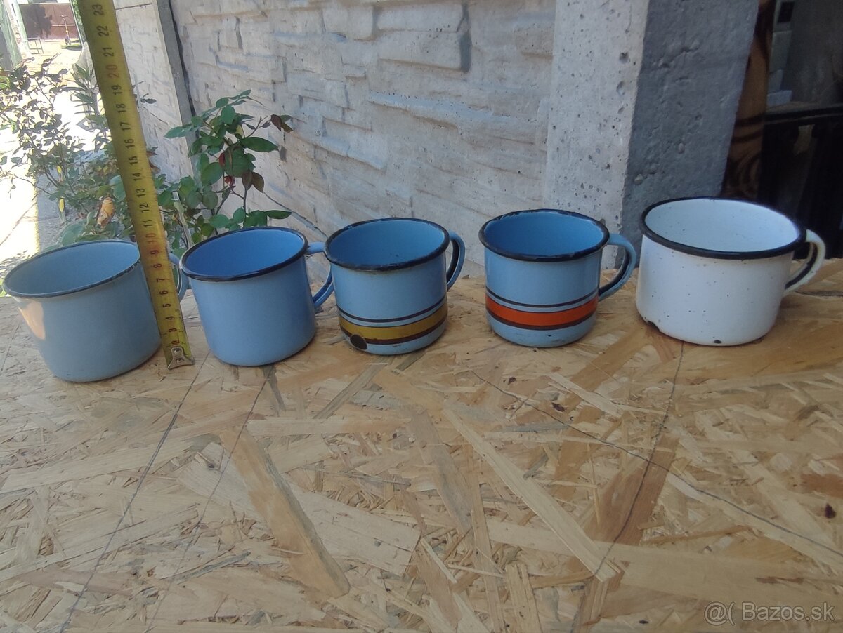 Smaltovane hrnčeky spolu 10€